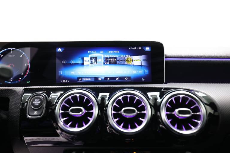 MERCEDES-BENZ Classe A 9