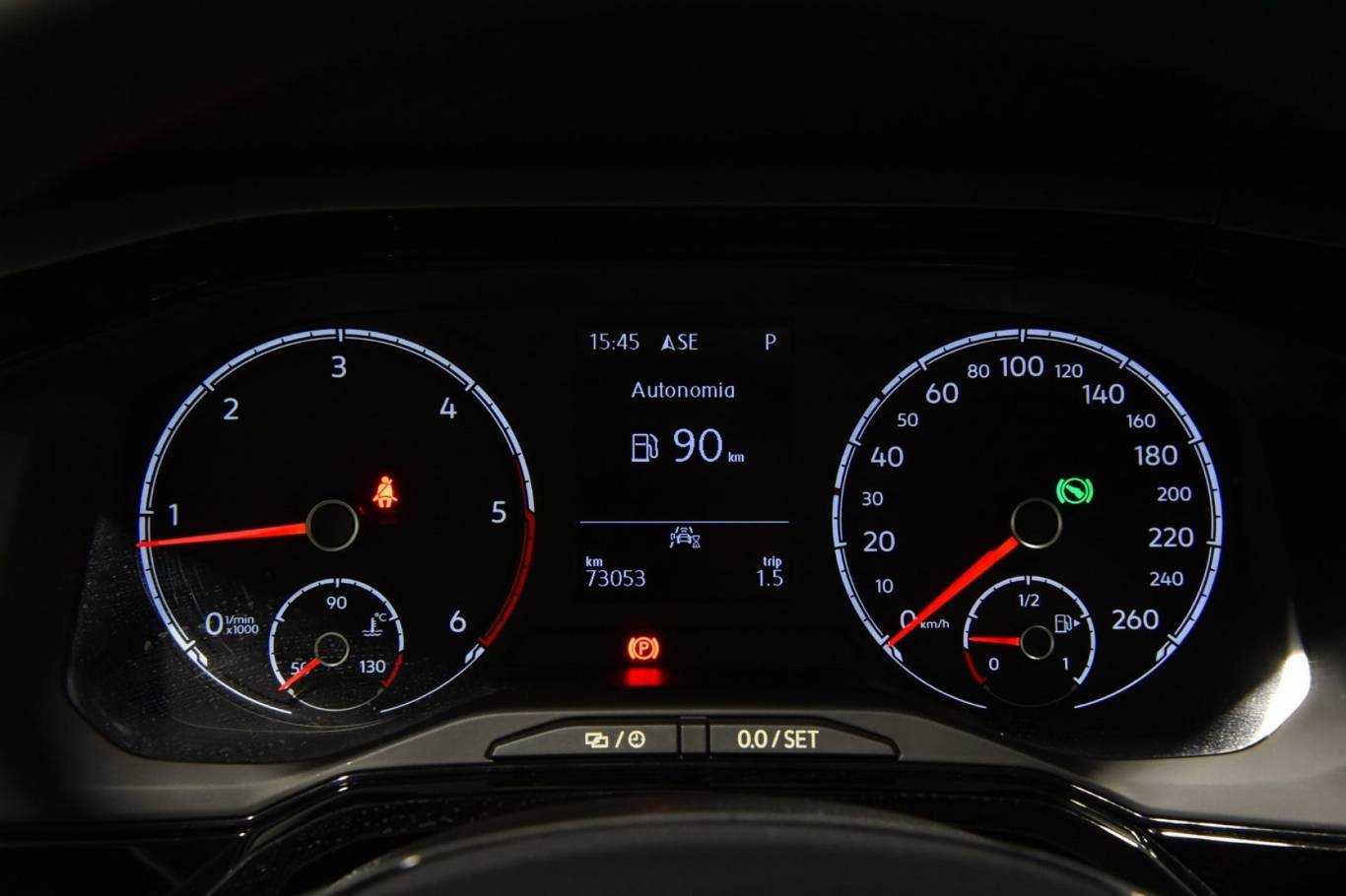 VOLKSWAGEN Polo 24