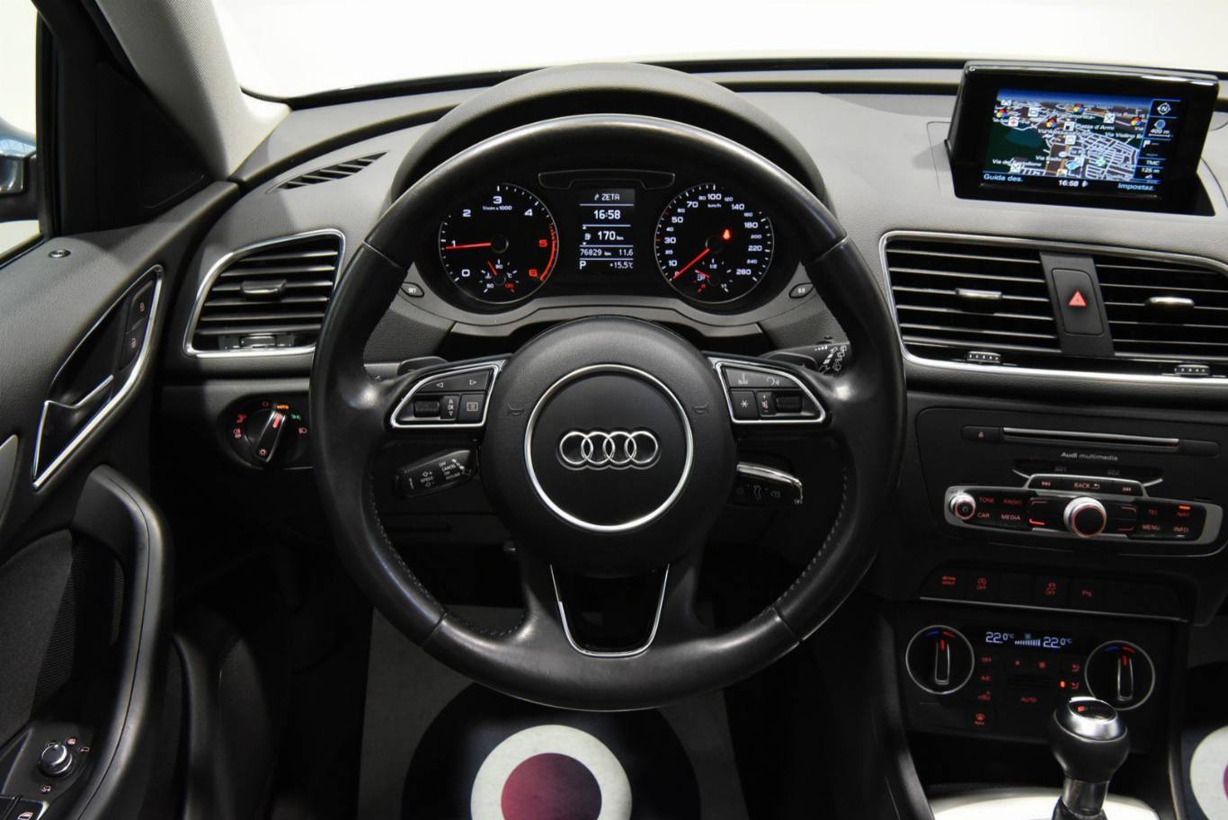AUDI Q3 23