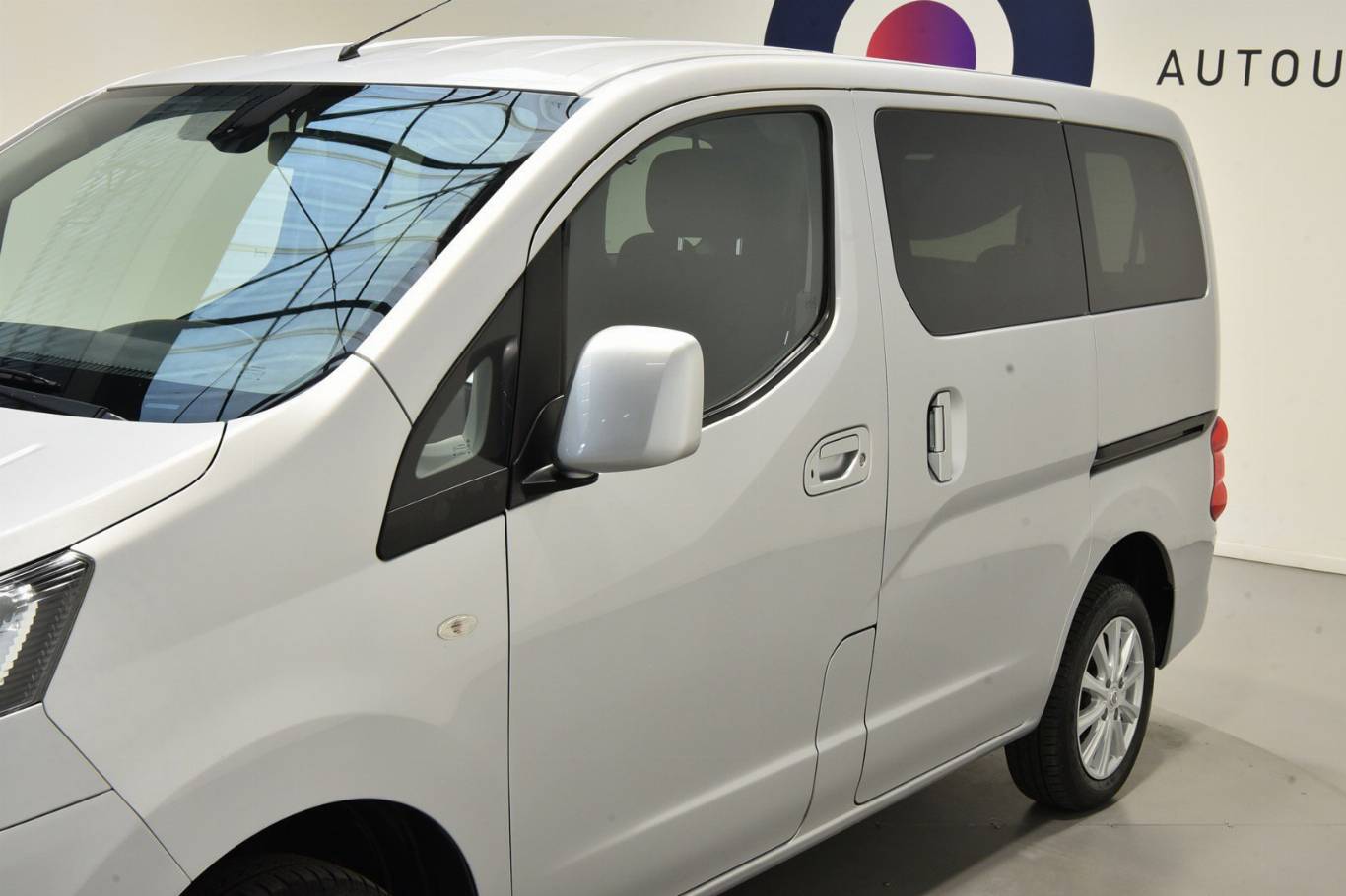 NISSAN NV200 43