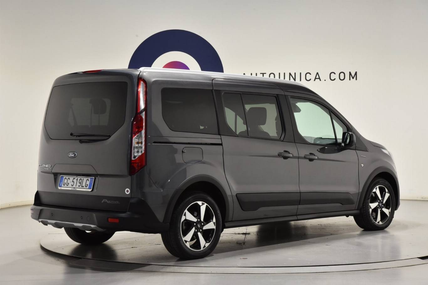 FORD Tourneo Connect 8