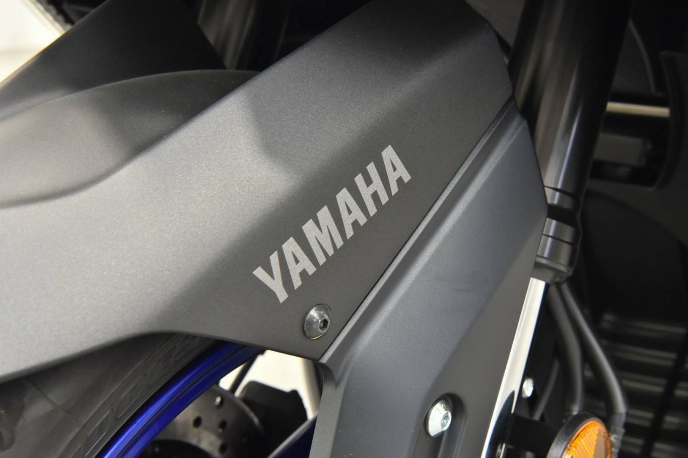 YAMAHA T-Max 560 37