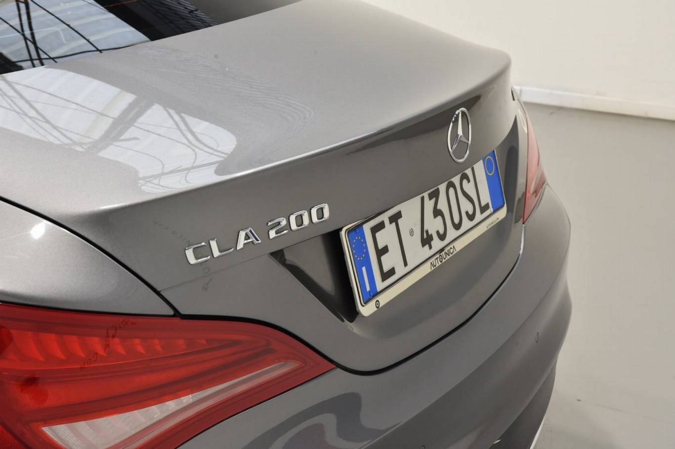 MERCEDES-BENZ CLA 200 23