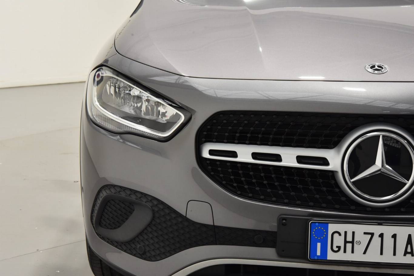 MERCEDES-BENZ GLA 180 15
