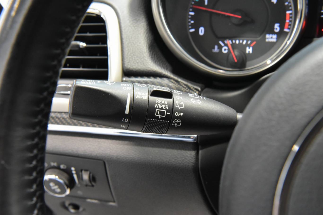 JEEP Grand Cherokee 24