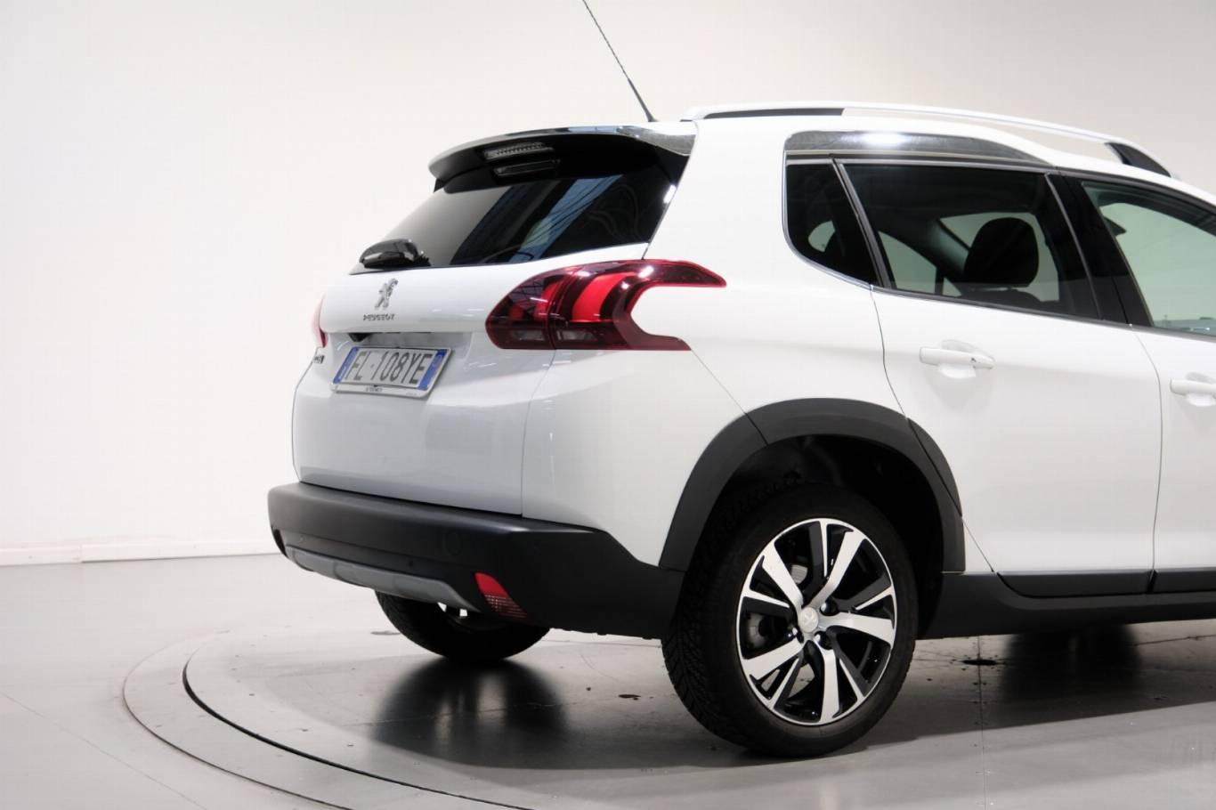 PEUGEOT 2008 48