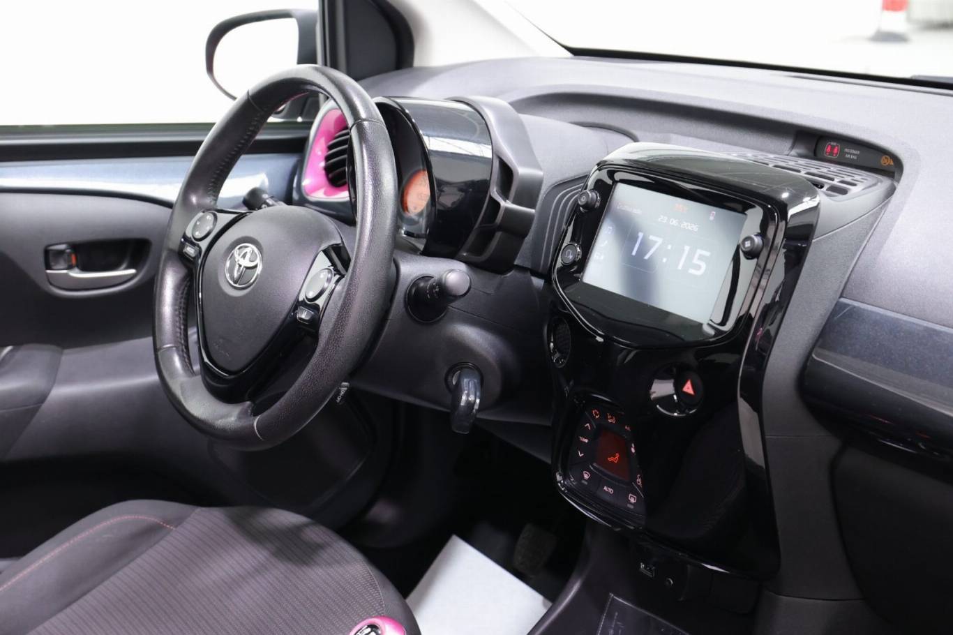 TOYOTA Aygo 42