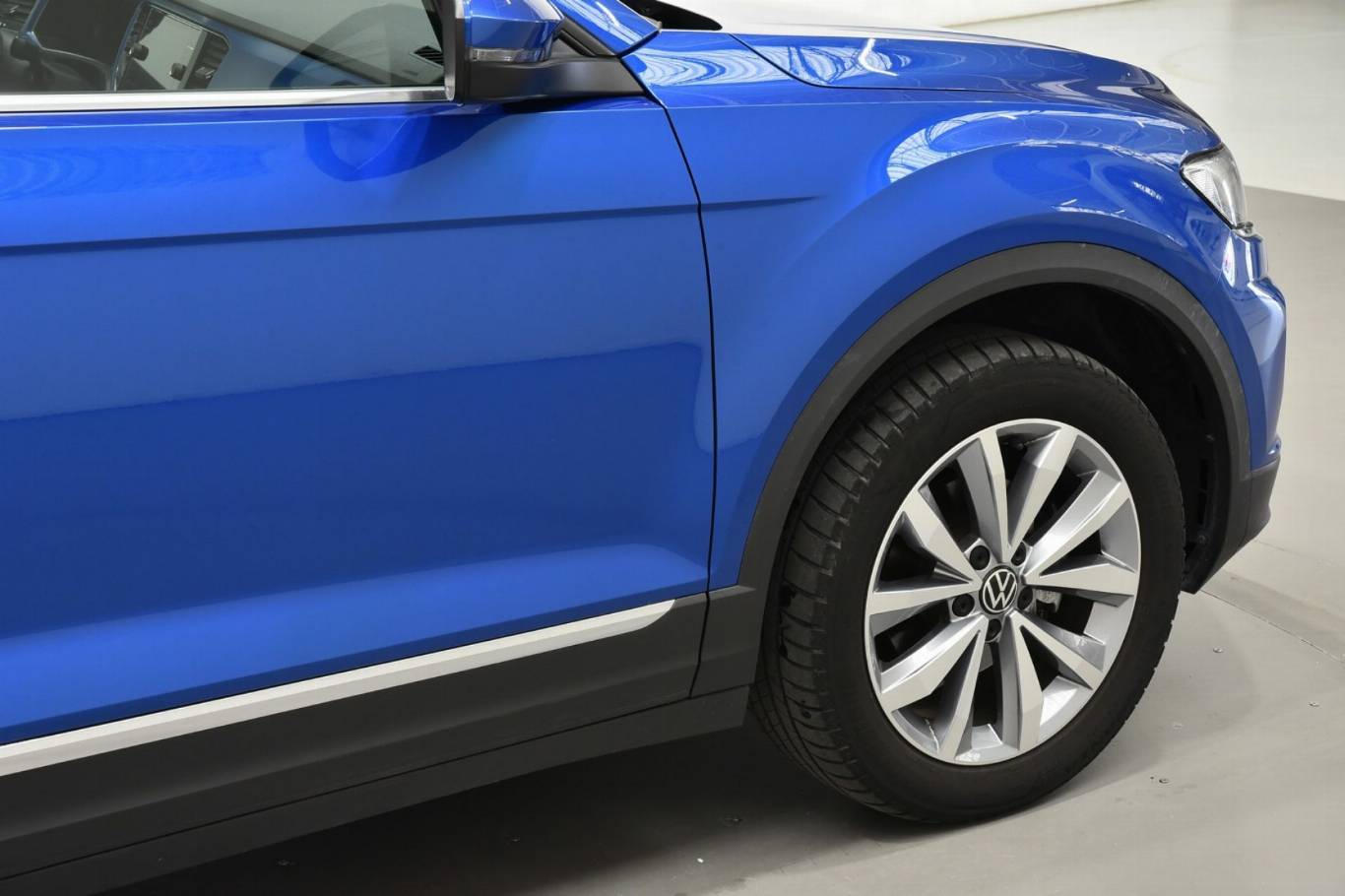VOLKSWAGEN T-Roc 47