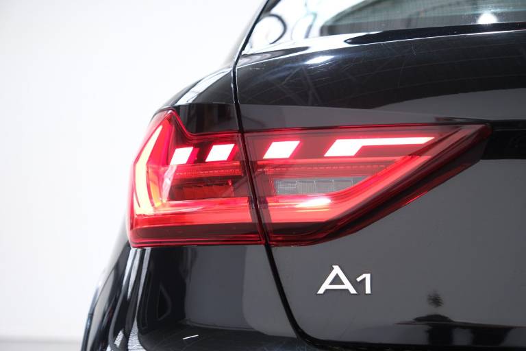 AUDI A1 47