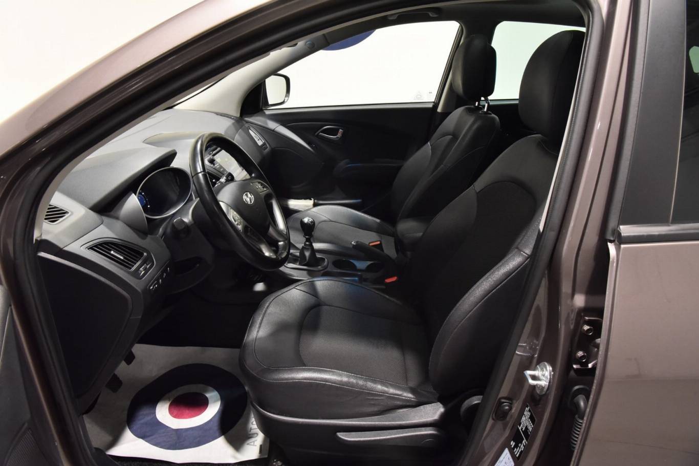 HYUNDAI IX35 4