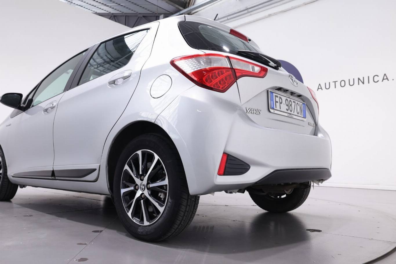 TOYOTA Yaris 36
