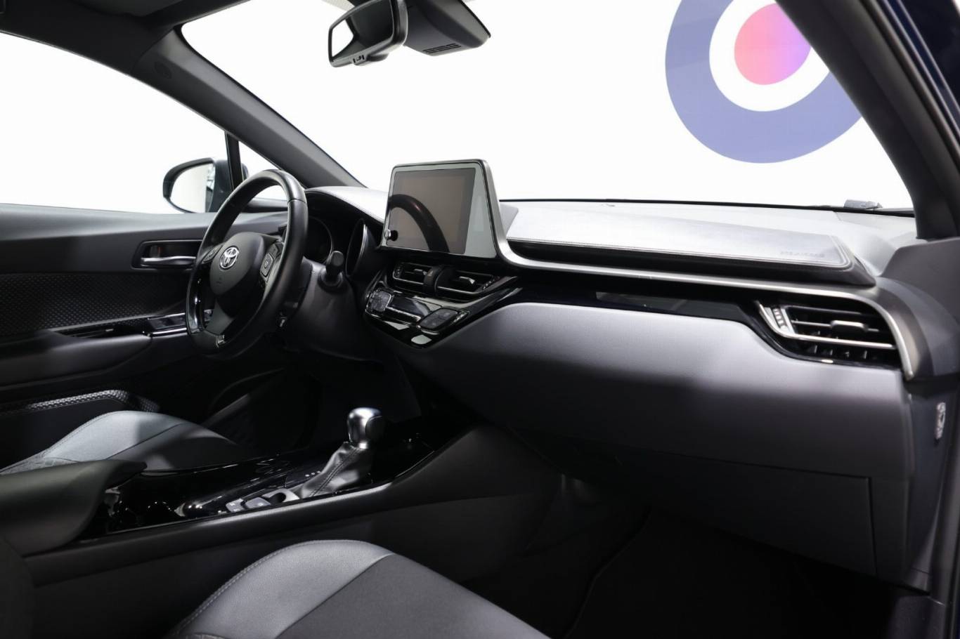 TOYOTA C-HR 49