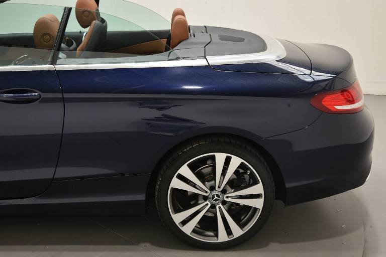 MERCEDES-BENZ C 220 54