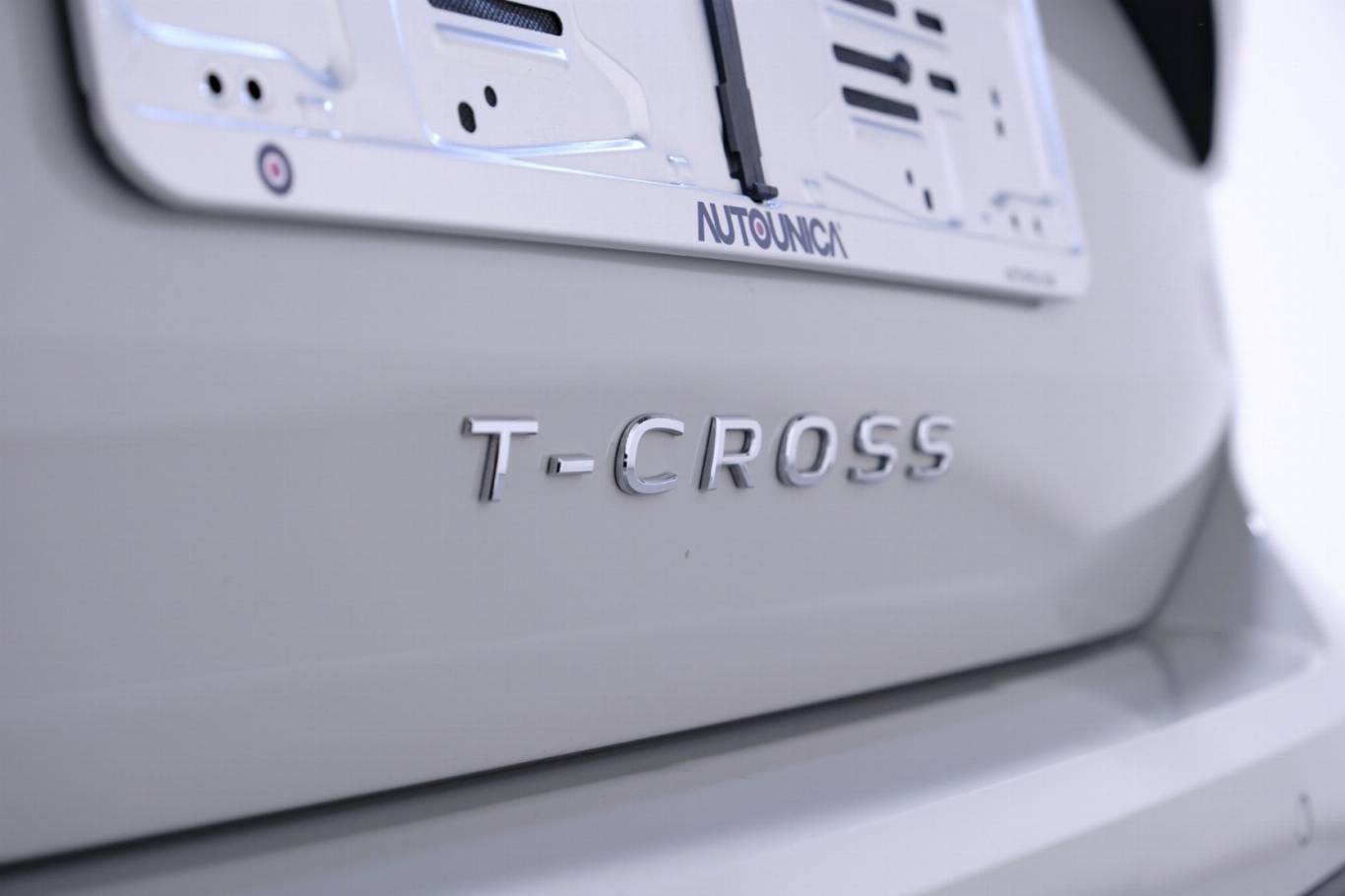 VOLKSWAGEN T-Cross 45