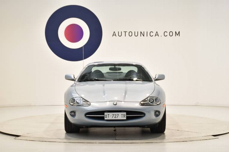 JAGUAR XK8 5