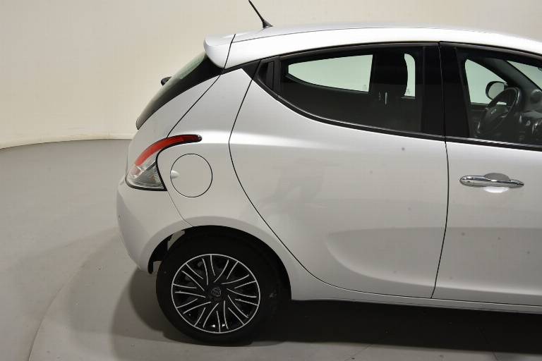 LANCIA Ypsilon 49