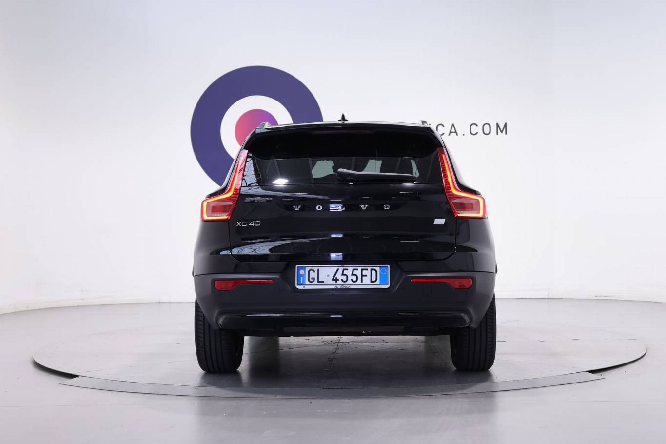 VOLVO XC40 14