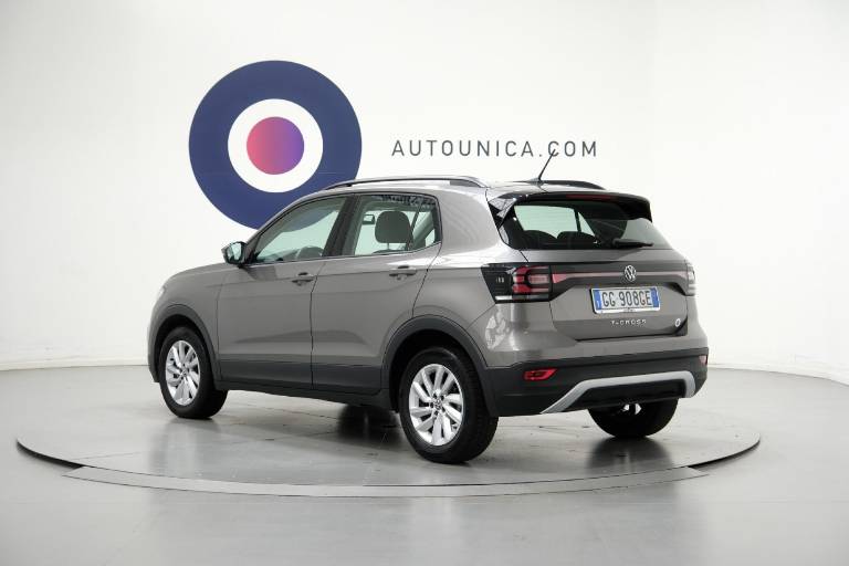 VOLKSWAGEN T-Cross 15