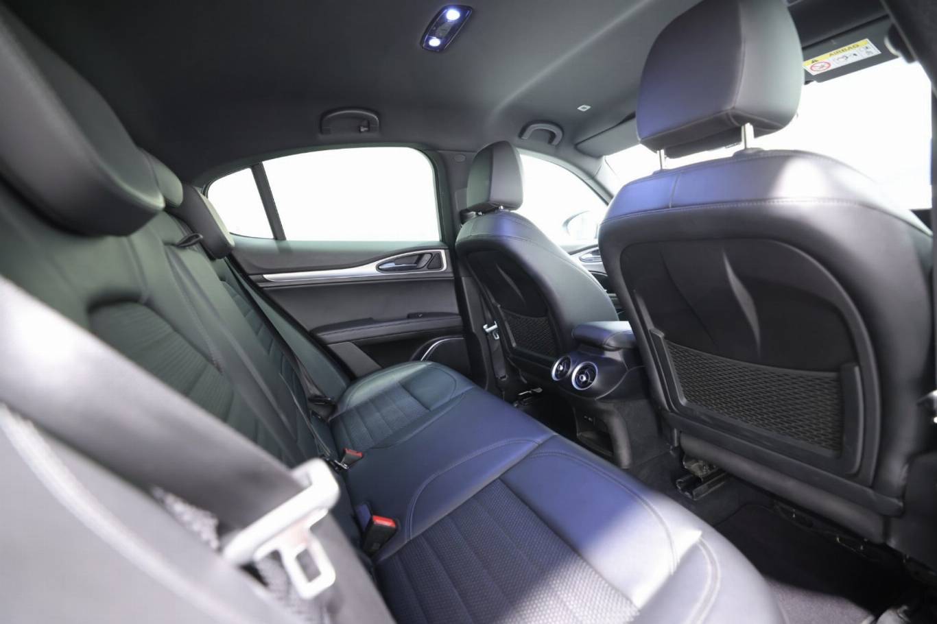 ALFA ROMEO Stelvio 56