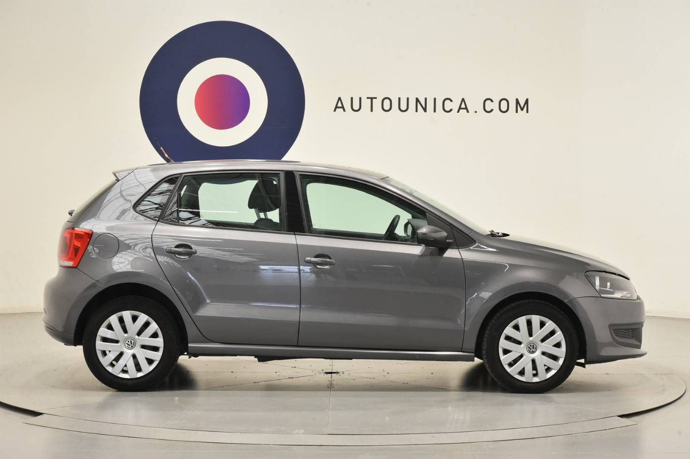 VOLKSWAGEN Polo 30