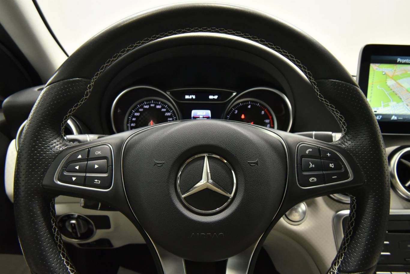 MERCEDES-BENZ A 200 41