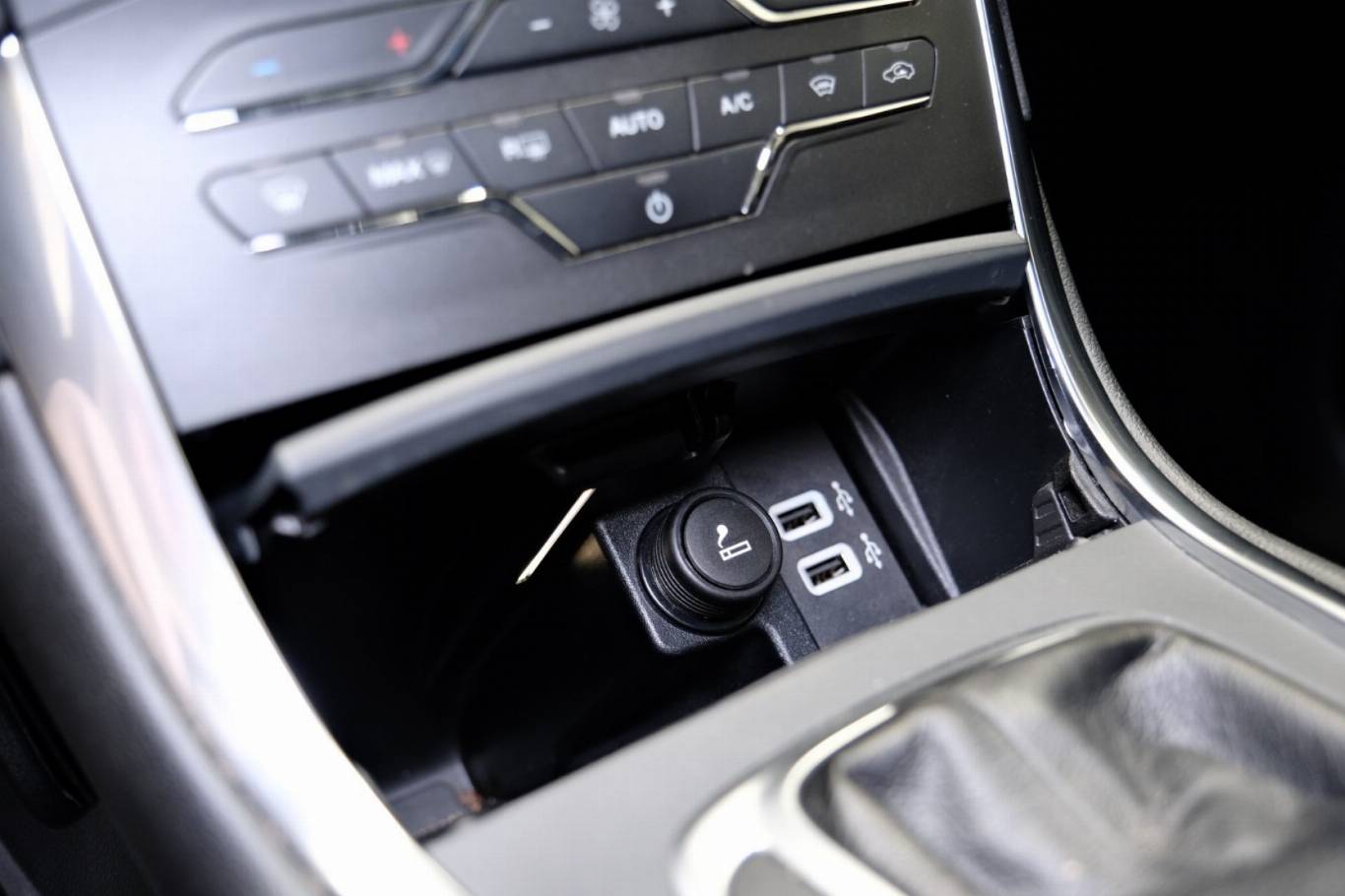 FORD S-Max 28