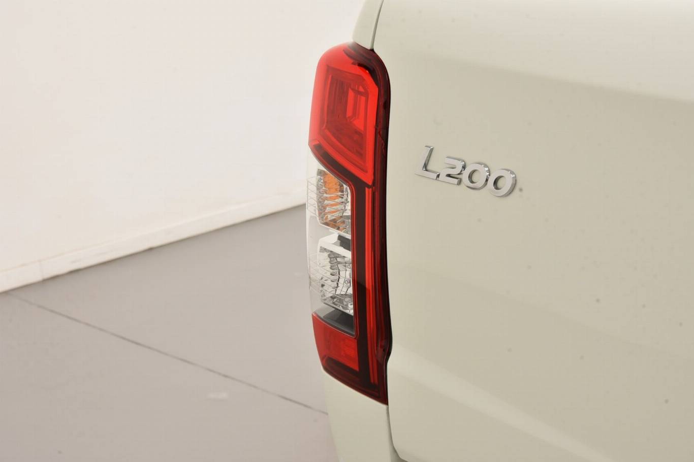 MITSUBISHI L200 45