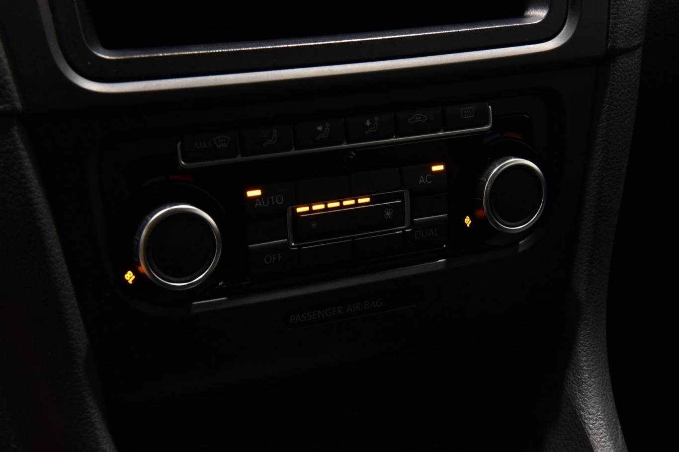 VOLKSWAGEN Golf Variant 22