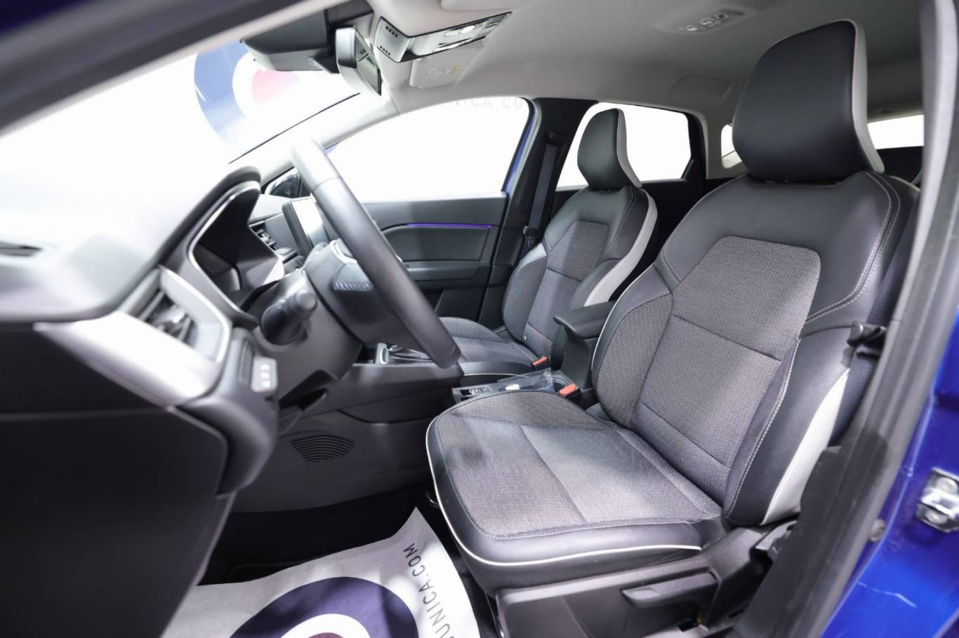RENAULT Captur 6