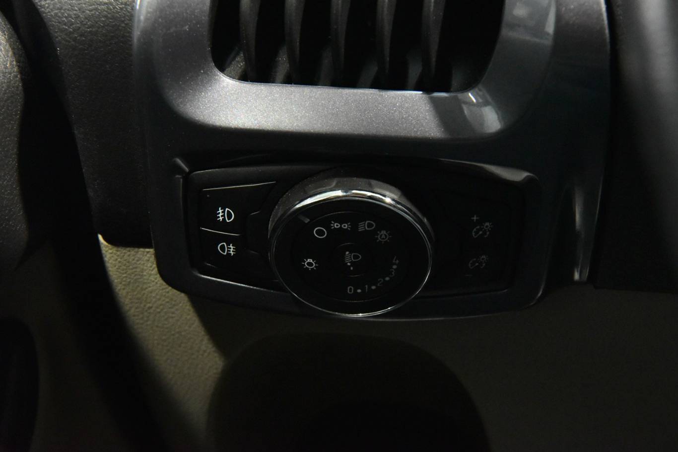 FORD Tourneo Custom 28