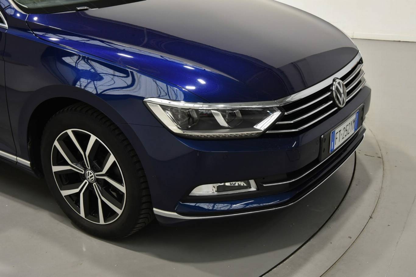 VOLKSWAGEN Passat Variant 36