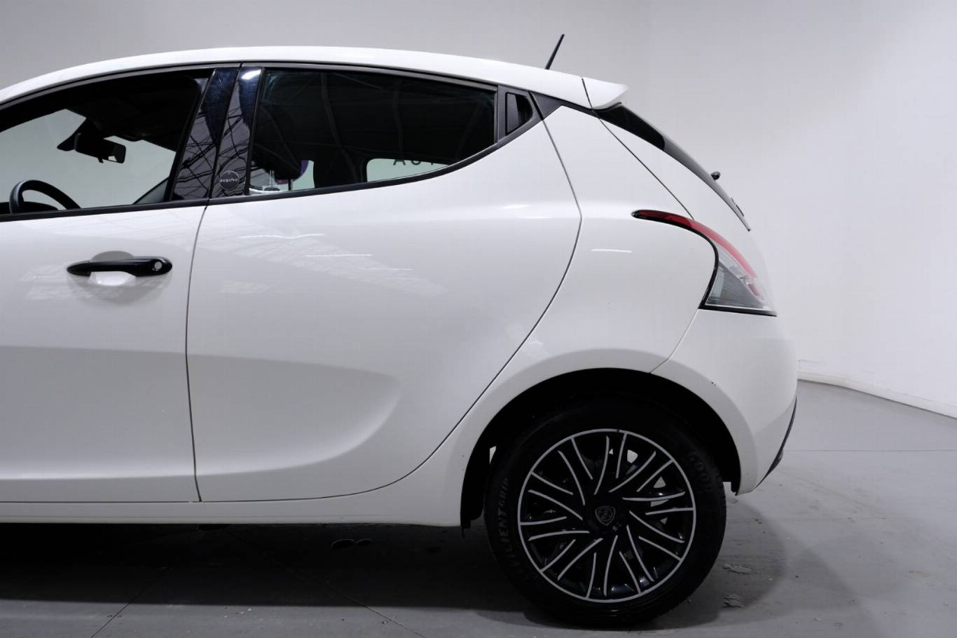 LANCIA Ypsilon 41
