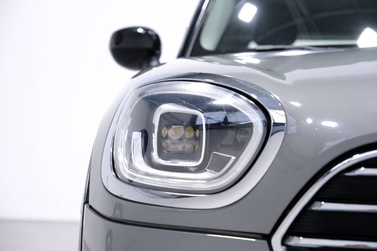 MINI Countryman 13