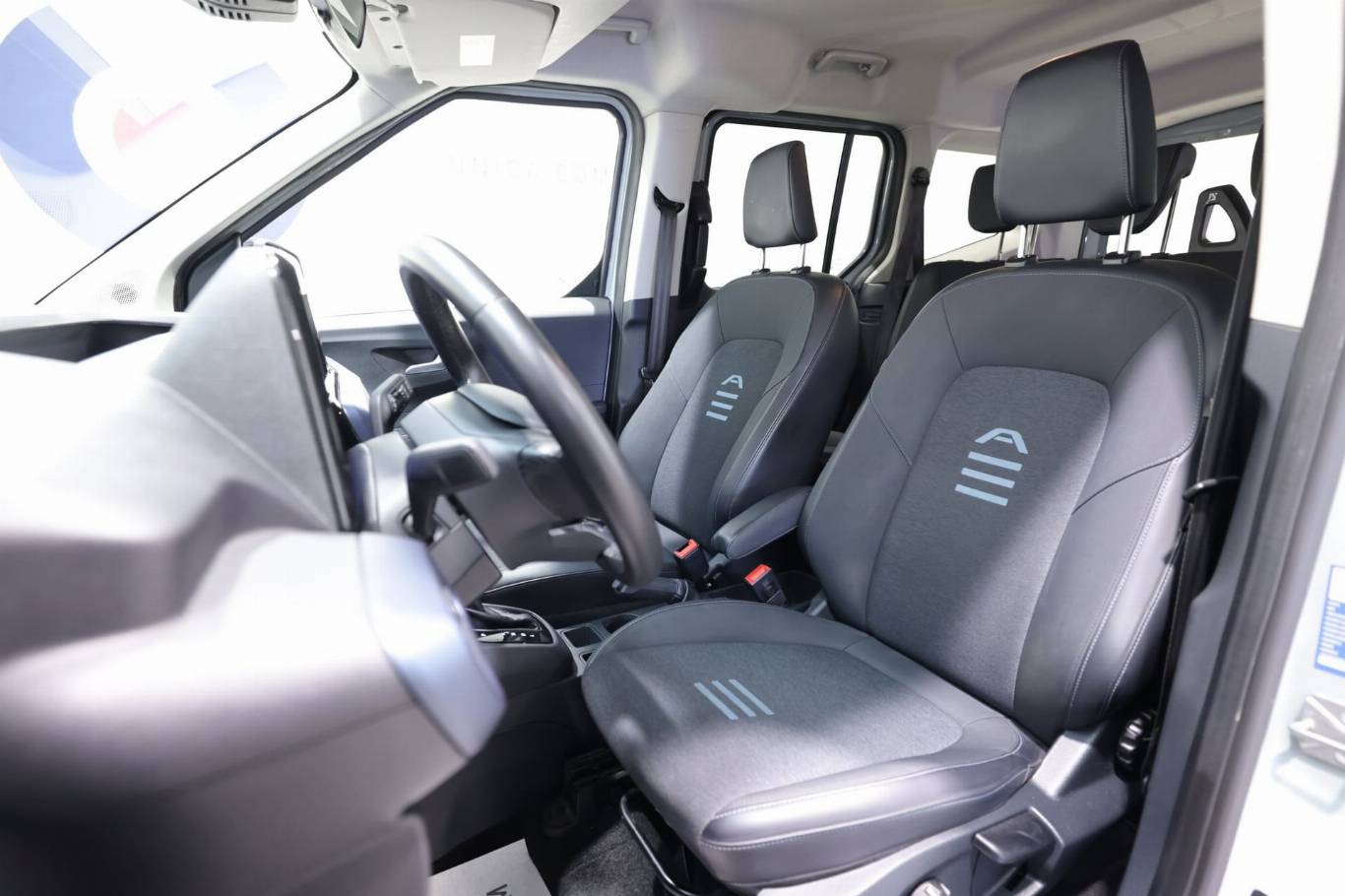 FORD Tourneo Courier 6