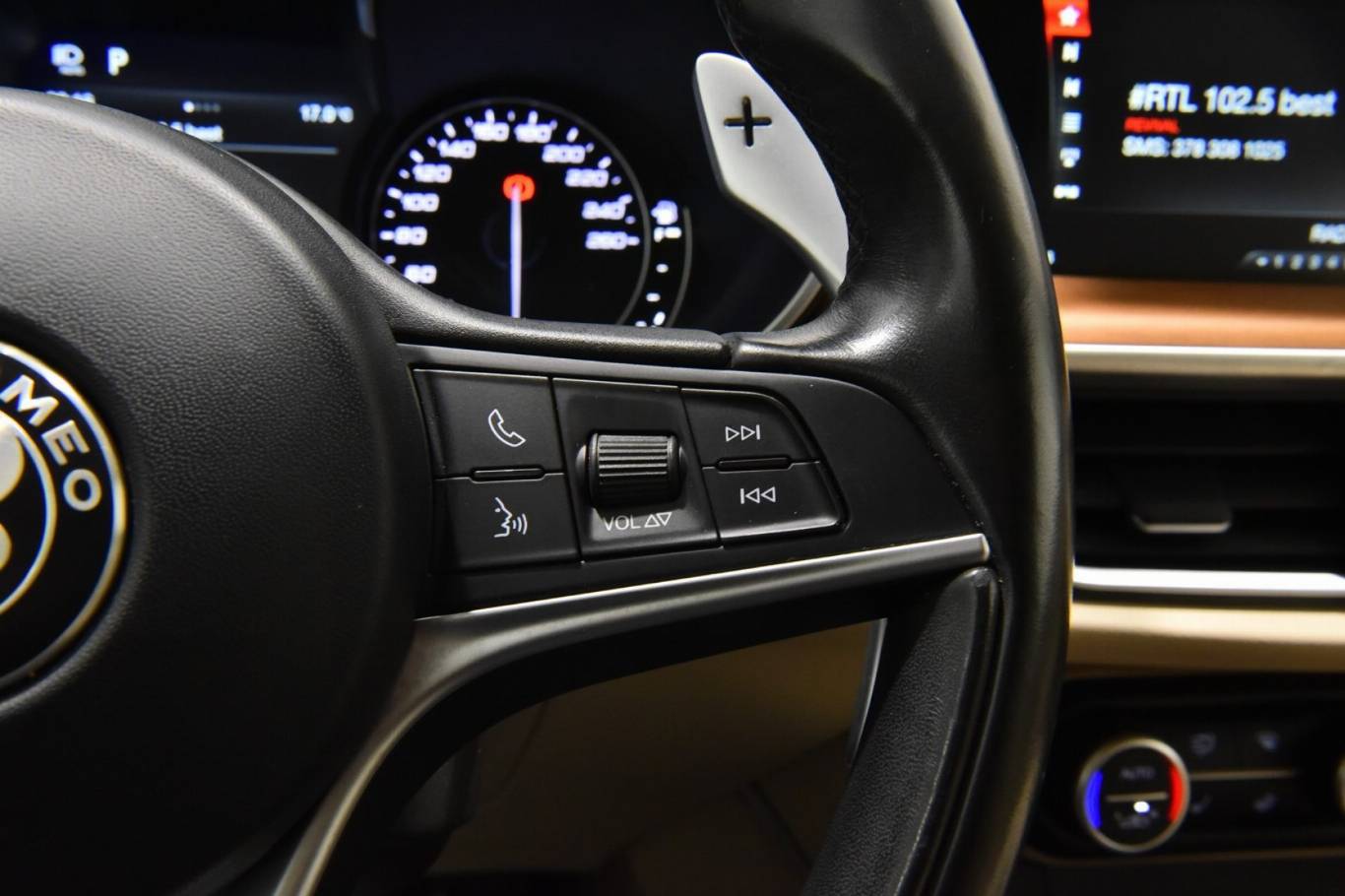 ALFA ROMEO Stelvio 12