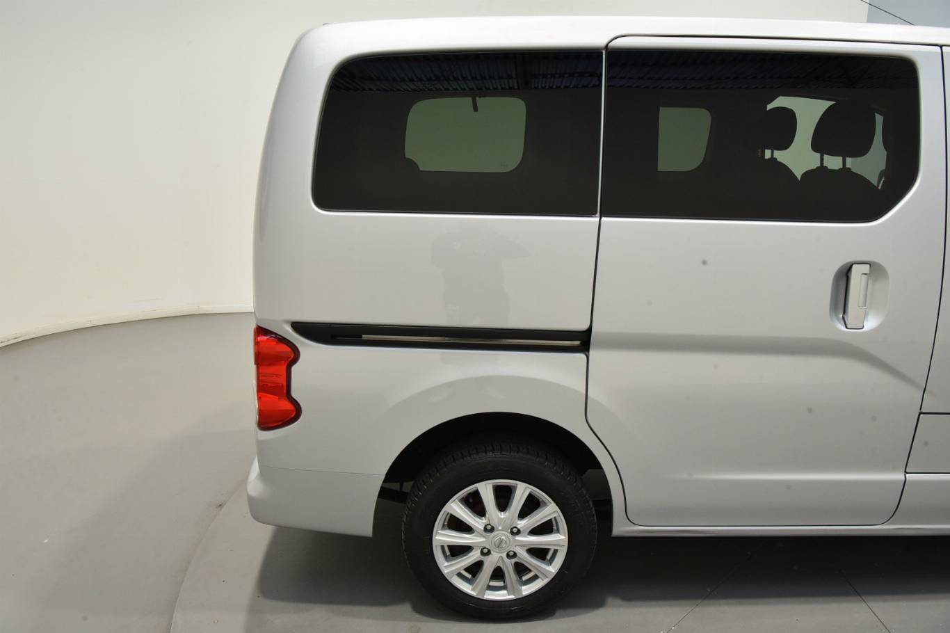 NISSAN NV200 48