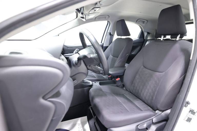 TOYOTA Yaris 6