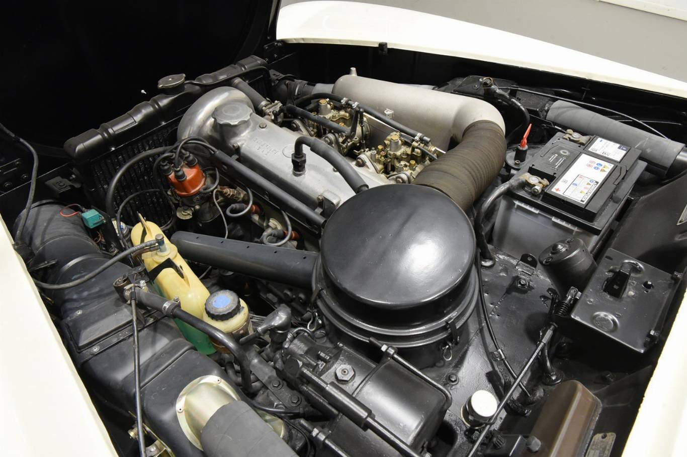 MERCEDES-BENZ 190 76