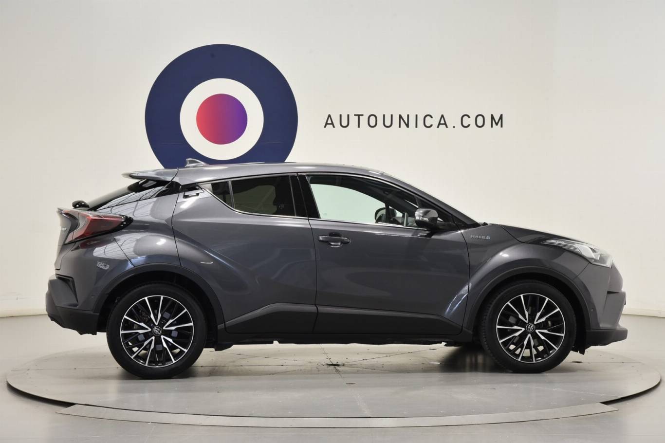TOYOTA C-HR 3