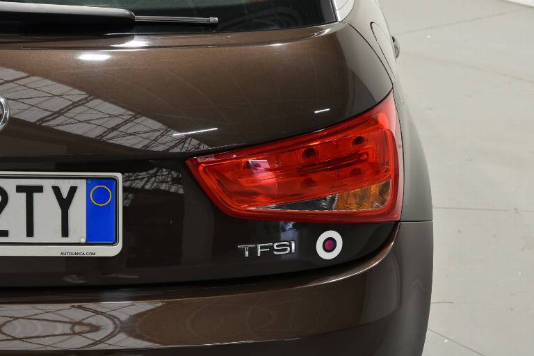 AUDI A1 19