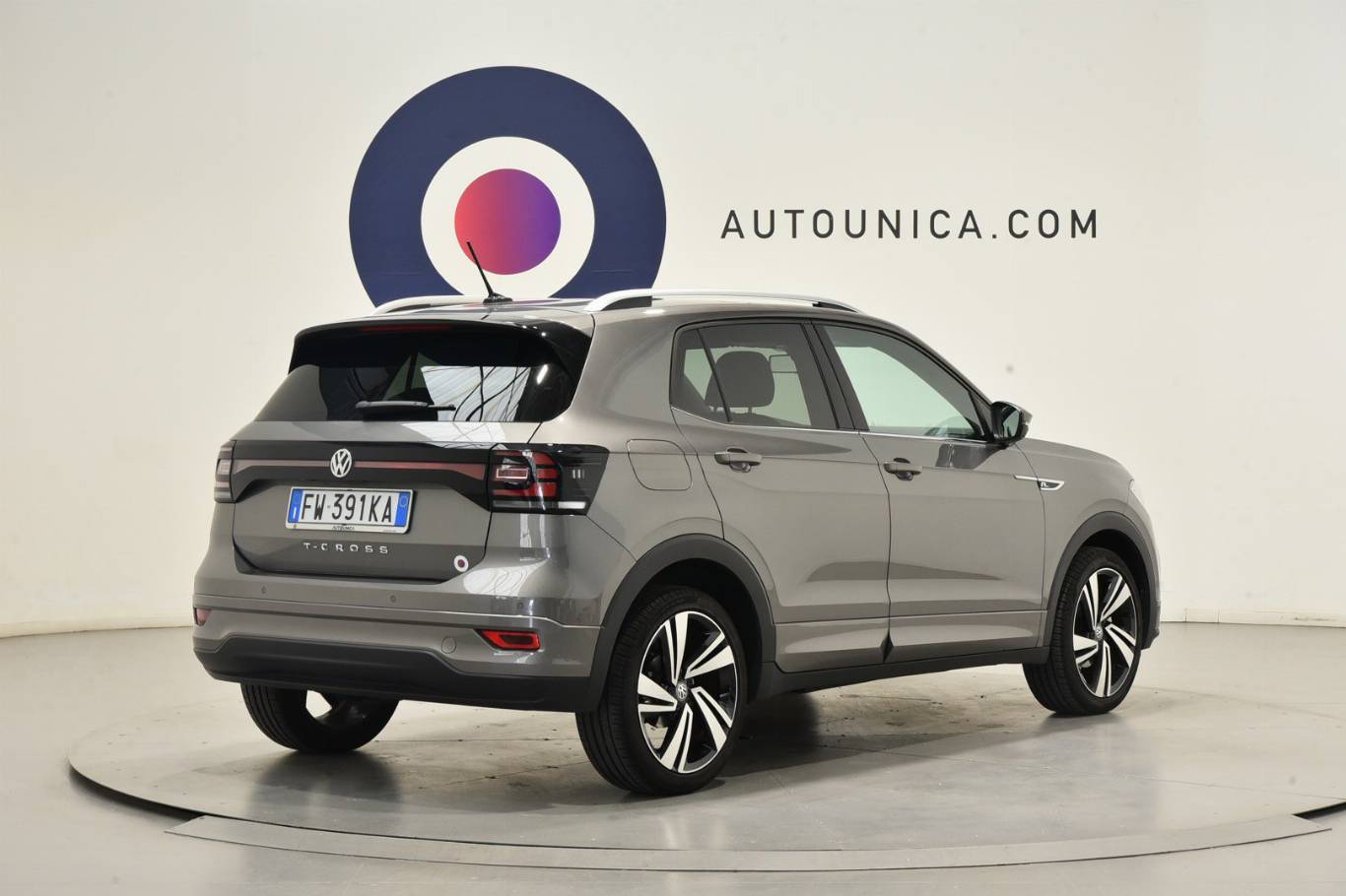 VOLKSWAGEN T-Cross 5