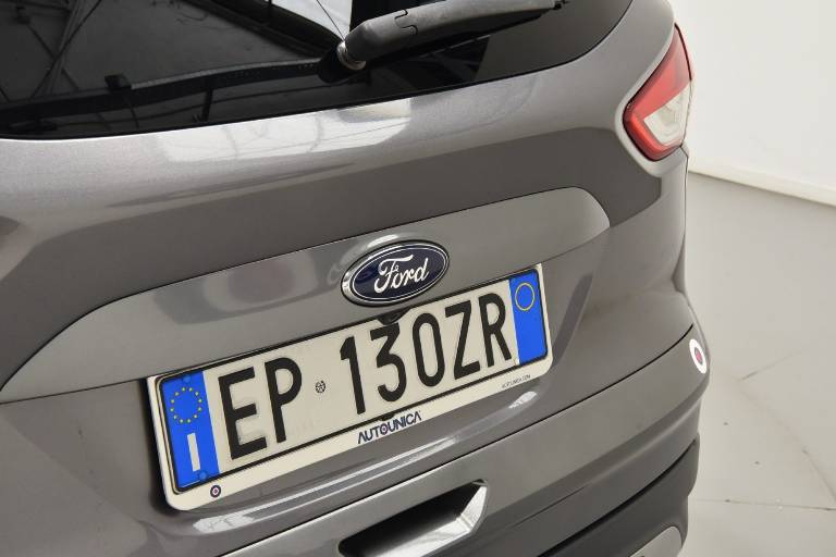 FORD Kuga 44