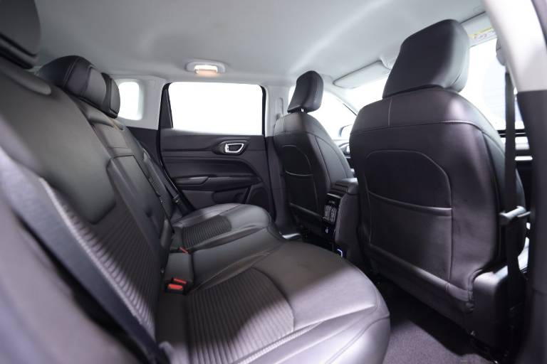 JEEP Compass 52