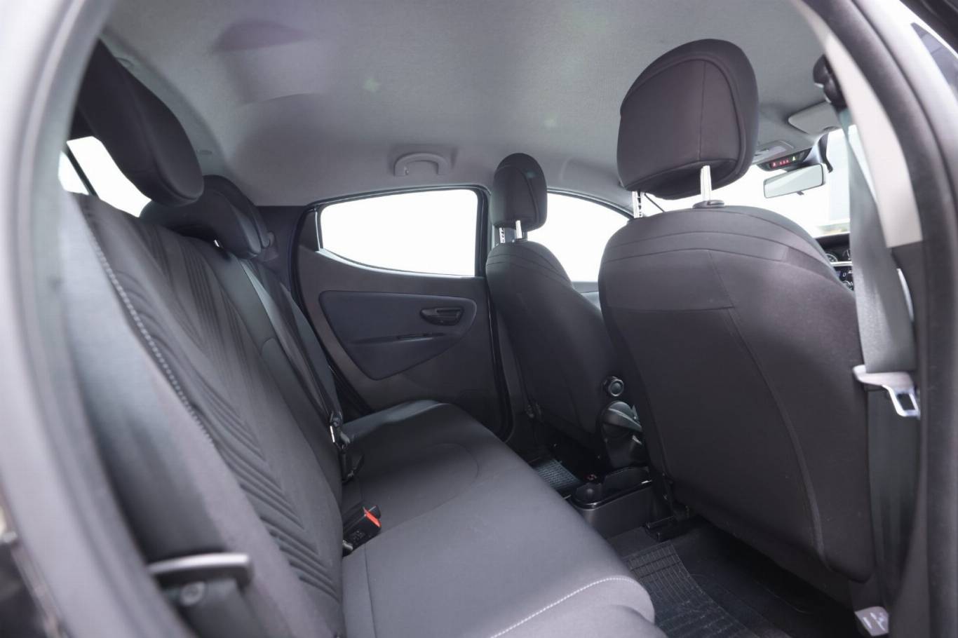 LANCIA Ypsilon 40