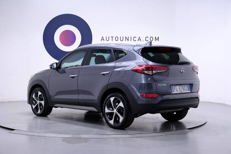 HYUNDAI Tucson 17