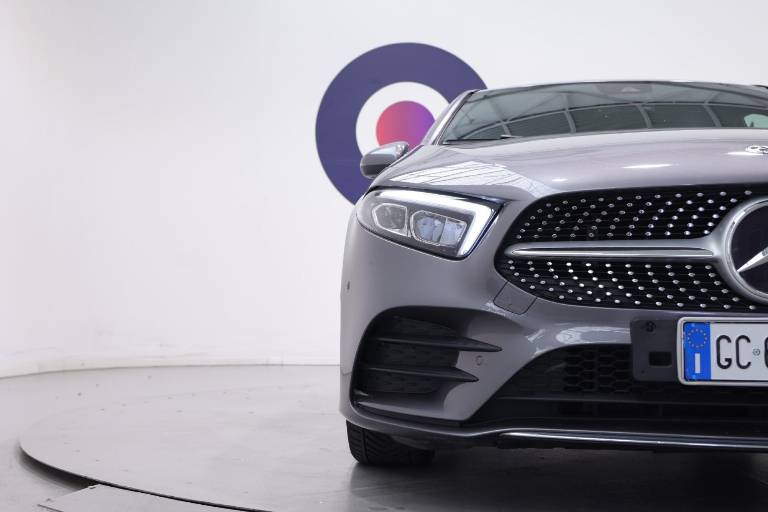 MERCEDES-BENZ A 180 41