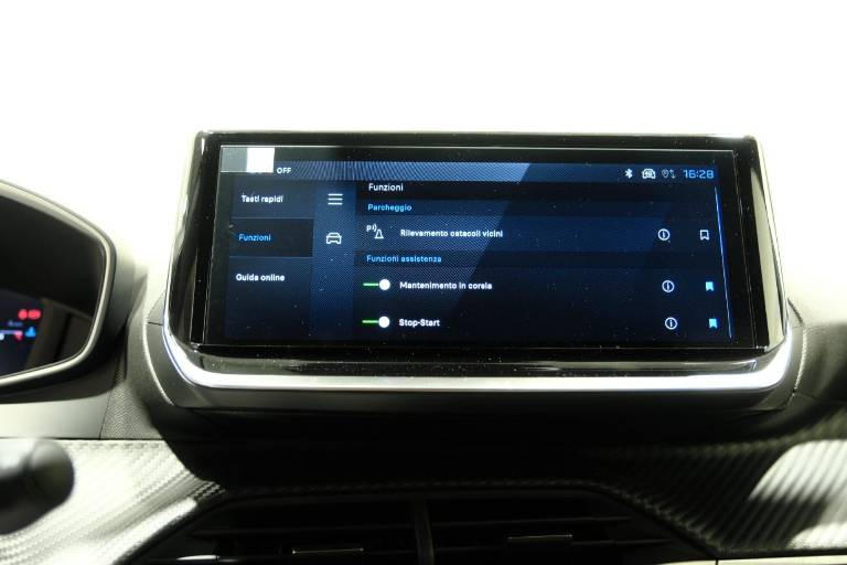 PEUGEOT 2008 29