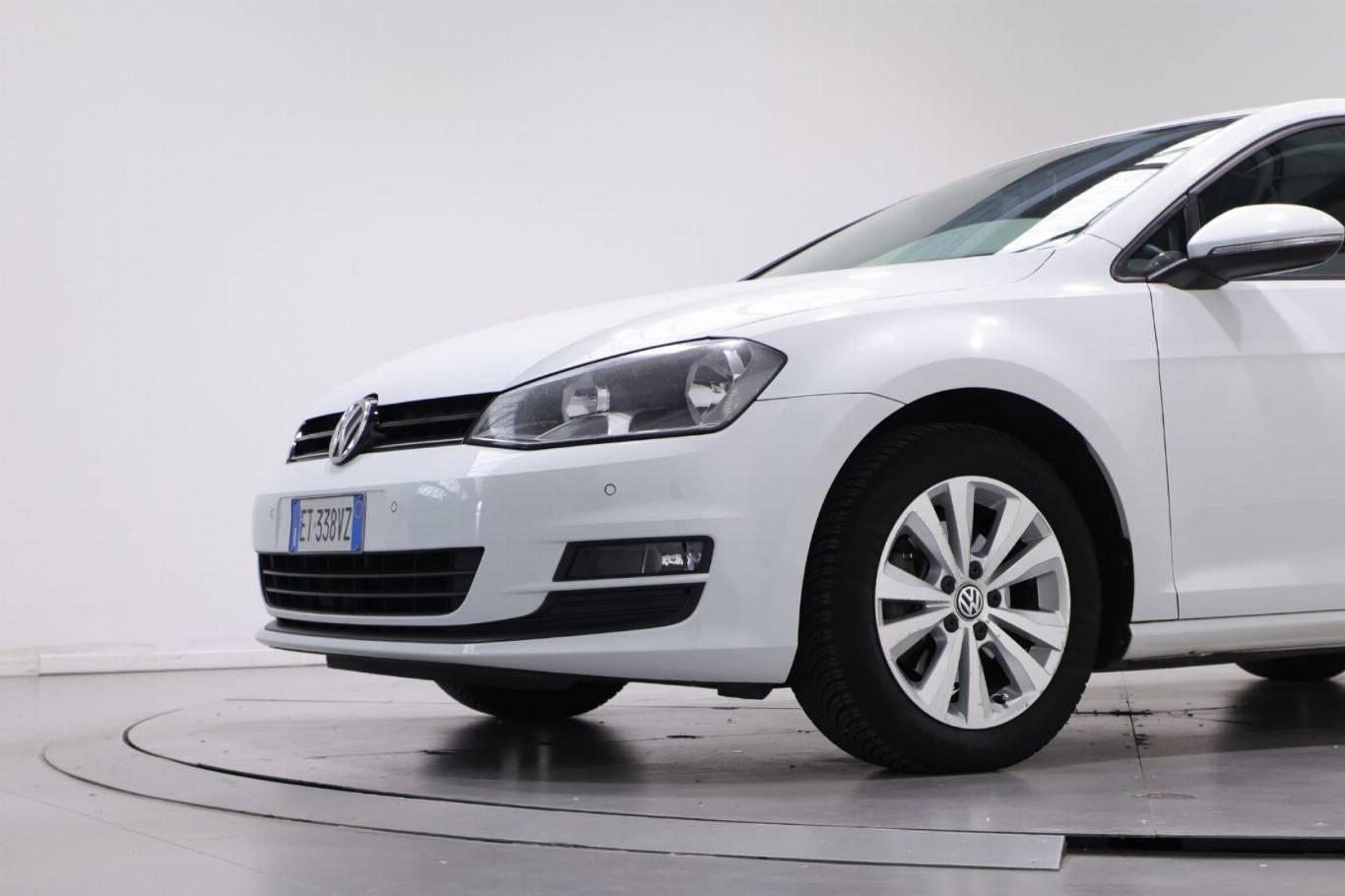 VOLKSWAGEN Golf 12