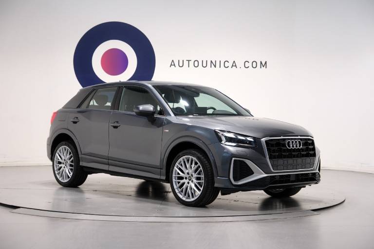 AUDI Q2 3