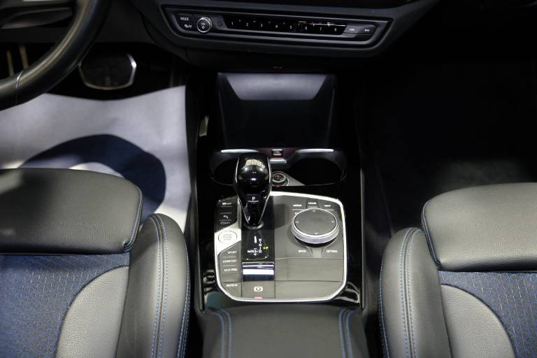 BMW 220 48